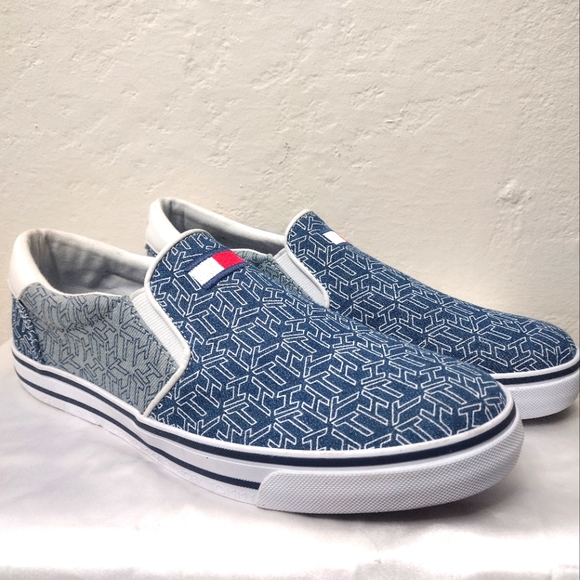 Tommy Hilfiger slip on shoes - Picture 1 of 5